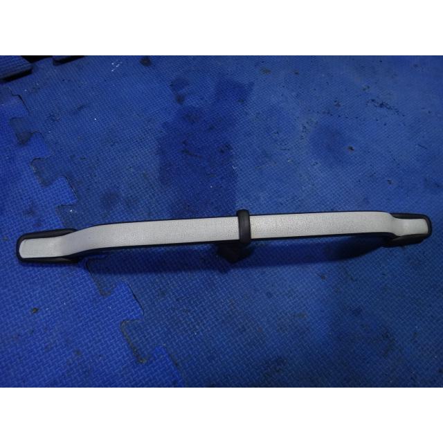 メルセデス ベンツ W123 230E 等 リア アシストグリップ  左右共通 (2) [8760] | 