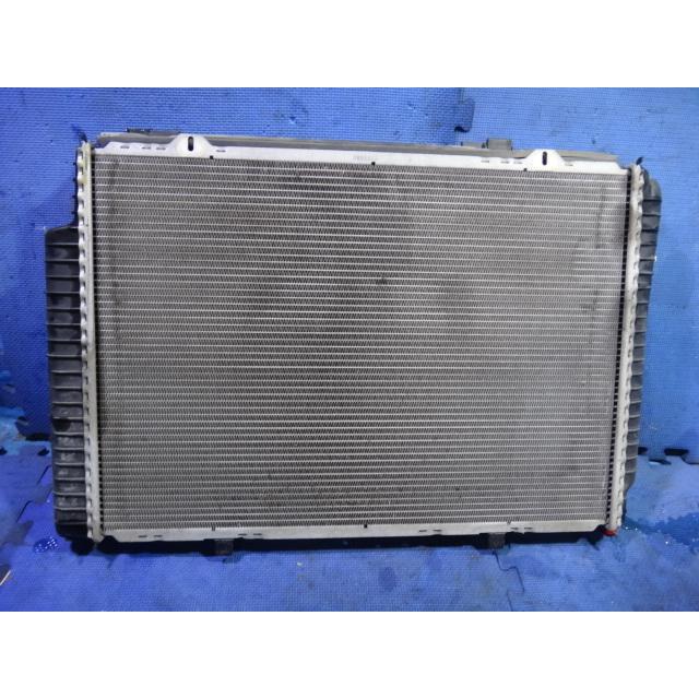 メルセデス ベンツ SLK 230 R170 等  純正 ラジエター  品番 2025003203  [9221] |  | 01