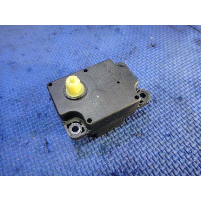 Volvo ボルボ V70 BB 系 等 フラップ モーター　エアコン　ヒーター　品番 6G9N19E616 PL1607526  [9238] | 