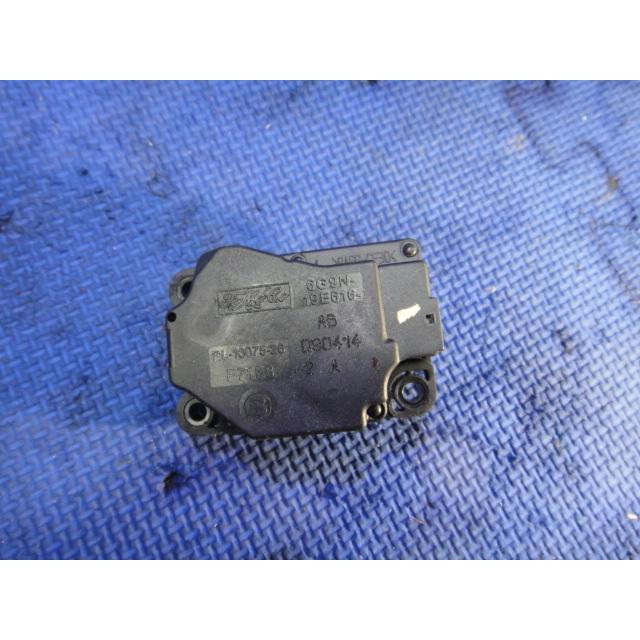 Volvo ボルボ V70 BB 系 等 フラップ モーター　エアコン　ヒーター　品番 6G9N19E616 PL1607526  [9238] |  | 01