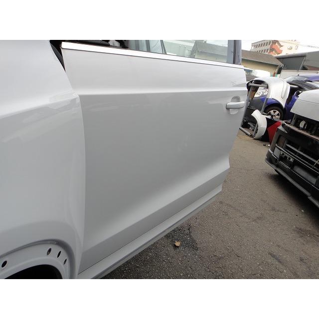 Audi アウディ Q3 8UCZD 8U系 等  左 フロント ドア  LS9R/白 [9248] |  | 01