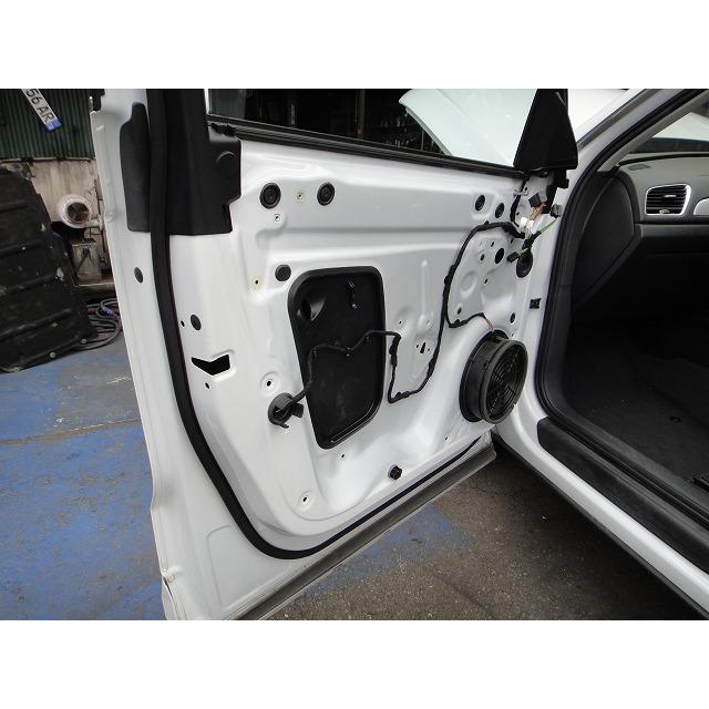 Audi アウディ Q3 8UCZD 8U系 等  左 フロント ドア  LS9R/白 [9248] |  | 08