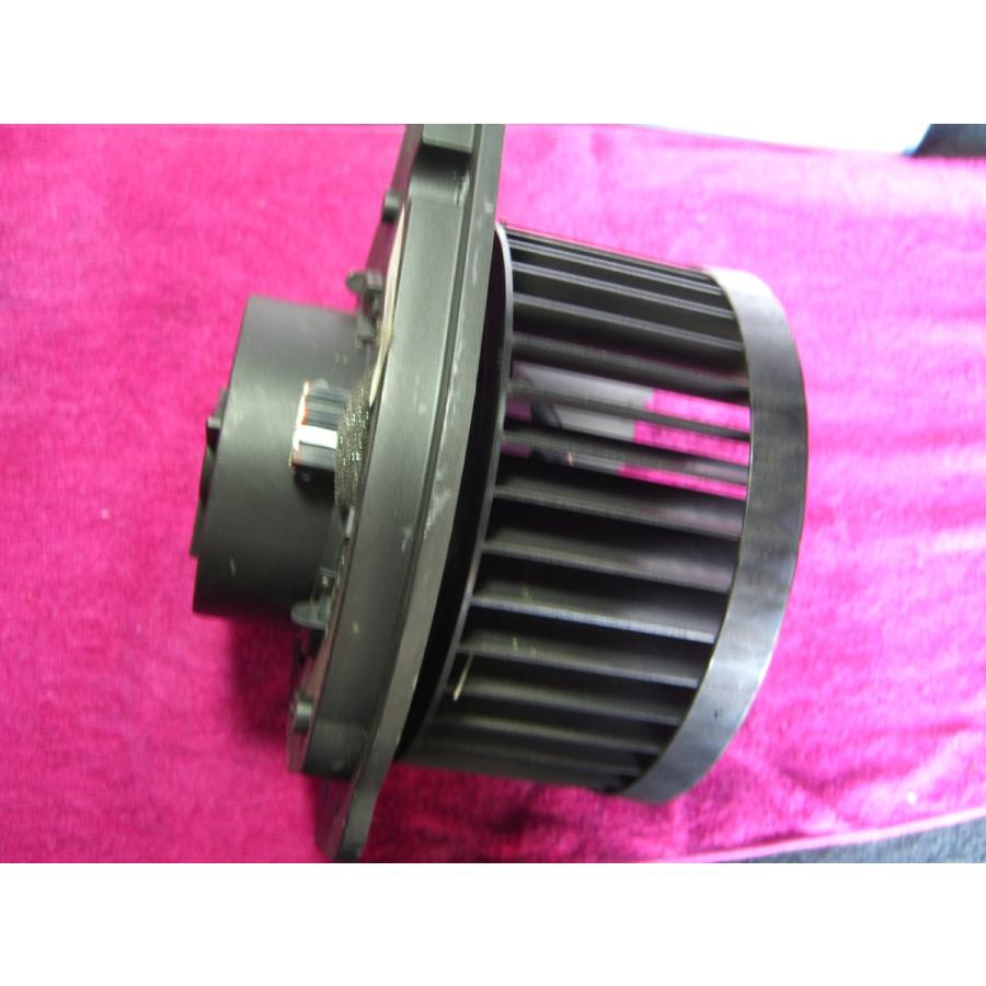 ボルボ V70 8B5254W 等  ブロア モーター ファン　09166023  右ハンドル RHD | 