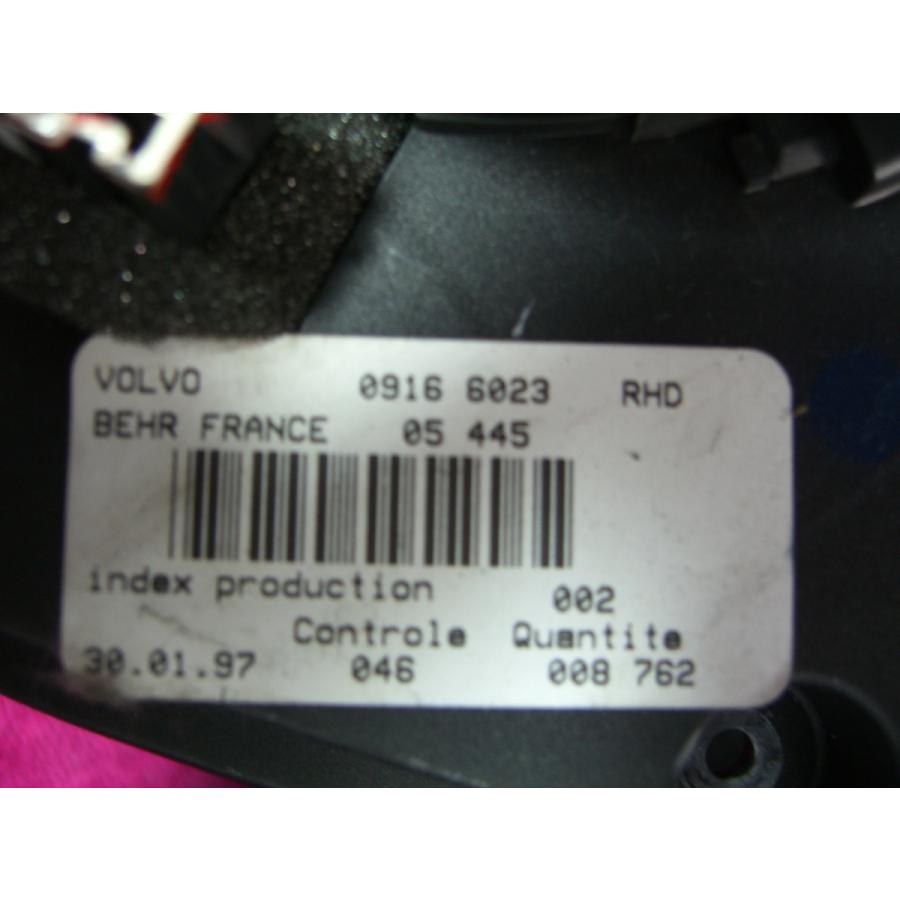 ボルボ V70 8B5254W 等  ブロア モーター ファン　09166023  右ハンドル RHD |  | 01