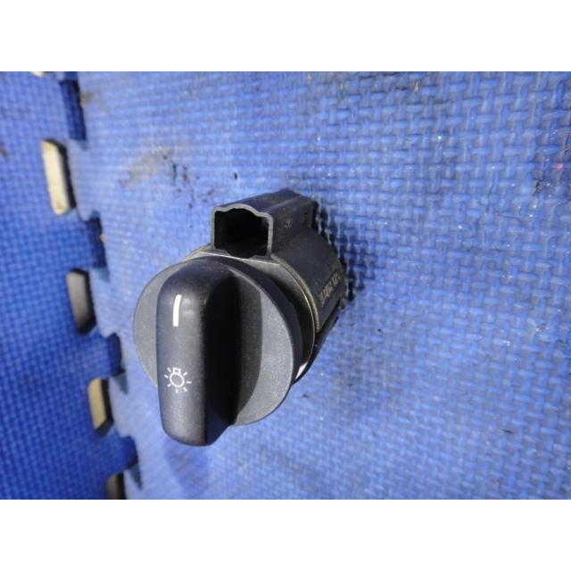 BMW 5シリーズ E39 525i  等  ライト スイッチ 品番 8363683　　 [9584] |  | 01