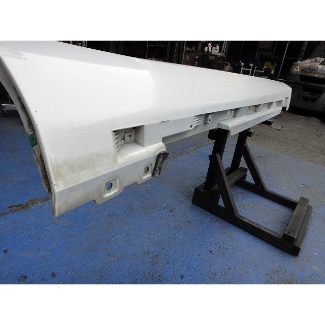 Volvo ボルボ V40 MB4164T 等  右 サイド ステップ スカート 品番 31395043  707/クリスタル ホワイト  [9640] |  | 04