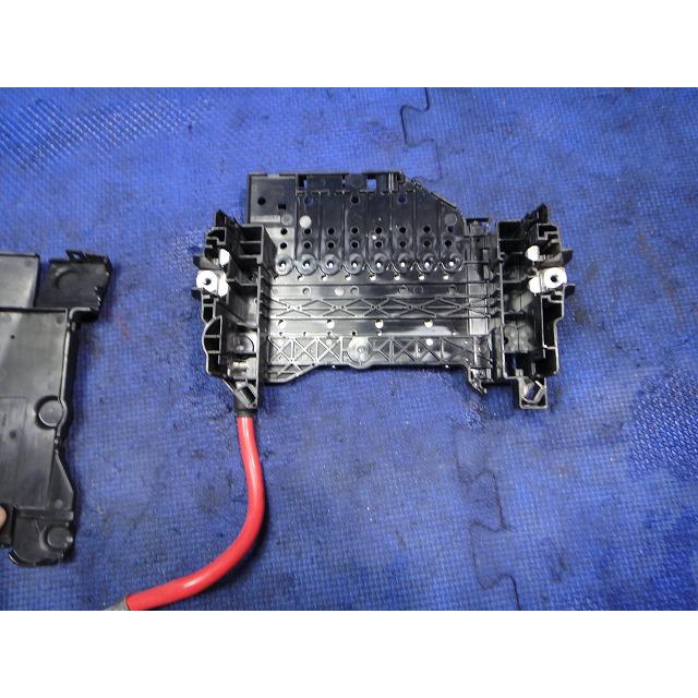 Volvo ボルボ V40 MB4164T 等  バッテリー ターミナル ヒューズ ボックス  [9640] |  | 02