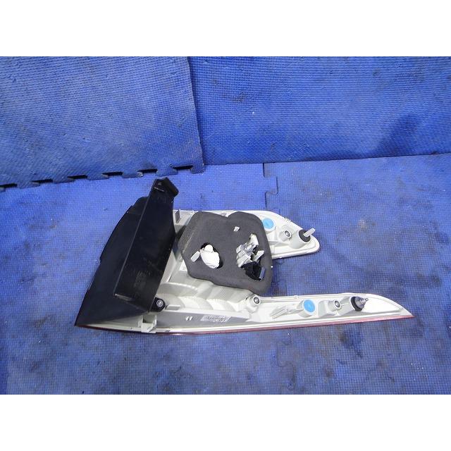 プジョー 308 T9WBH01 等 左 テール レンズ ライト ランプ 品番 9678093980   [9666] |  | 01