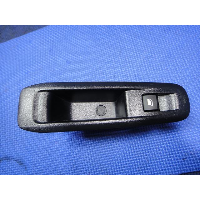 プジョー 308 T9WBH01 等 リア パワーウィンドウ スイッチ (a) 左右共通  品番 96762292  [9666] | 