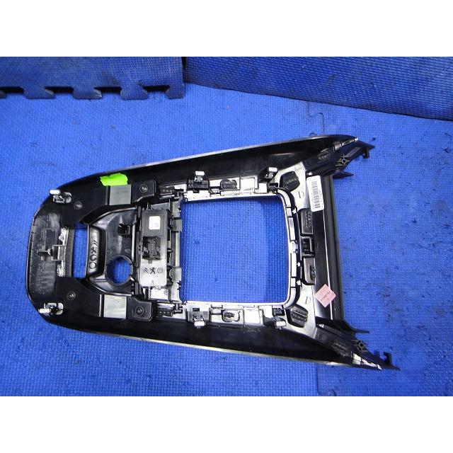 プジョー 308 T9WBH01 等 シフト 回り パネル    [9666] |  | 02