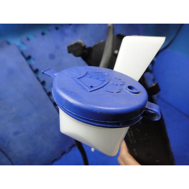 プジョー 308 T9WBH01 T9 系 等  ウィンド ウォッシャー タンク & モーター ・走行13,300Kmより取外し [9666] |  | 02