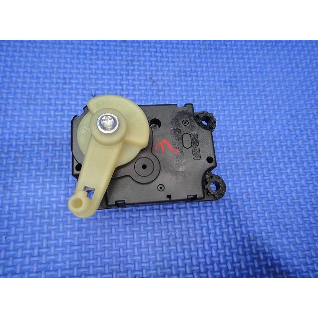 プジョー 308 T9WBH01 T9 系 等  エアコン フラップ モーター  (3)  品番 Z5509001  HAD36004A  [9666] |  | 01