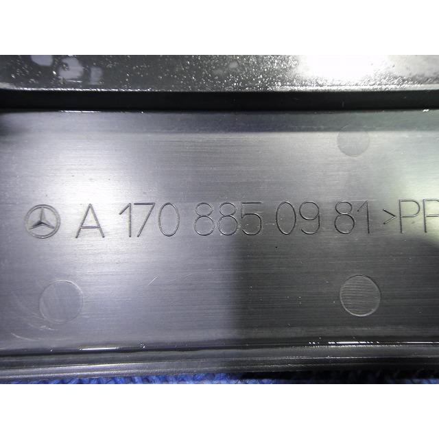 メルセデス ベンツ SLK R170 等  純正 フロント ナンバー ベース  品番 1708850981   [9722] |  | 02
