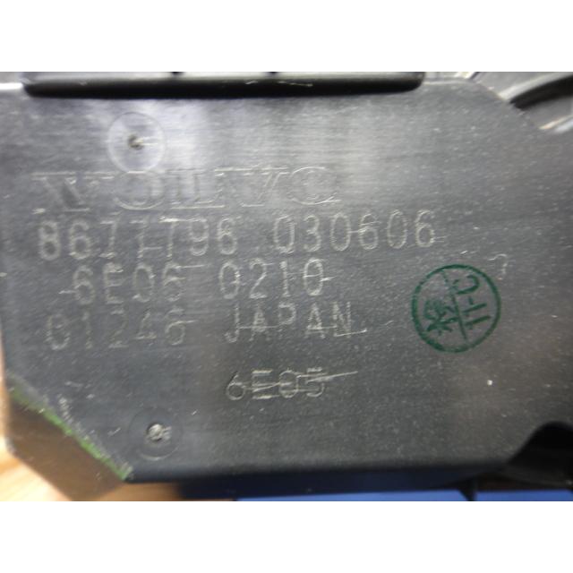 ボルボ V70 SB5244W 等  スロットル ボディ　品番 867796　[9195] |  | 01