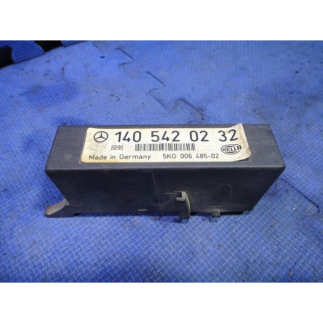 メルセデス ベンツ W140 ライト コントロール リレー ユニット (b)  品番 1405420232  [T] | 