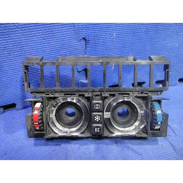 メルセデス ベンツ  W124 エアコン スイッチ  (b)  品番 1248301285  [T] | 