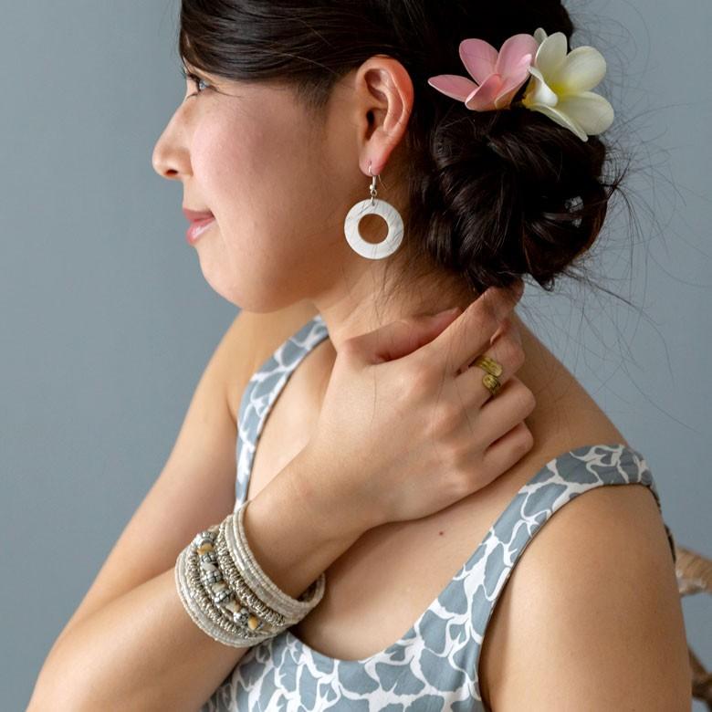 ピアス 揺れる 夏 パール レディス アクセサリー ホワイト 円形 ラウンド アジアン ジュエリー シンプル 上品 エスニック 10081 | ブランド登録なし | 04