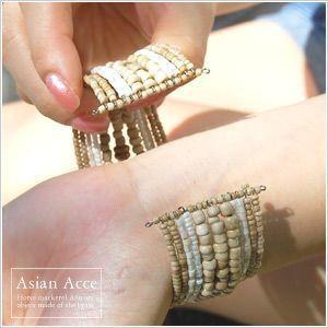 アジアン雑貨 中央のストーンとビーズが印象的なバングル アイボリー アジア工房 10092a | ブランド登録なし | 02