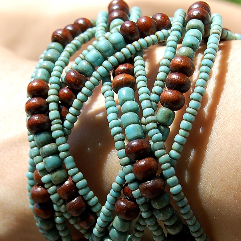 アジアン雑貨 南国リゾートの雰囲気漂うビーズのクロスバングル ターコイズ アジア工房 10096 | ブランド登録なし | 03
