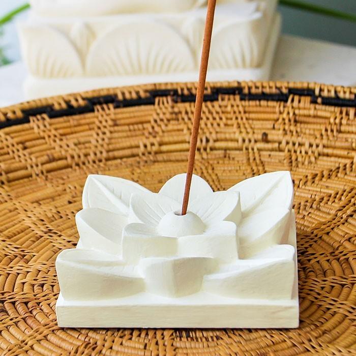 アジアン雑貨 ホワイトセメントでできた花びらのお香立て L アジア工房 10138 | ブランド登録なし