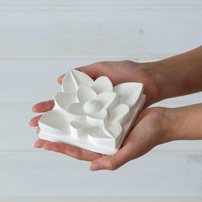 アジアン雑貨 ホワイトセメントでできた花びらのお香立て L アジア工房 10138 | ブランド登録なし | 03
