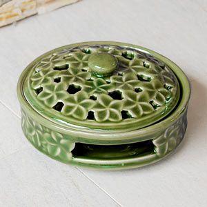 蚊取り線香ホルダー 蚊取り線香 蚊遣り 蚊やり 陶器 立て 入れ おしゃれ グリーン プルメリア 花柄 和風 和室 アジアン バリ 雑貨 アジア工房 10165 | ブランド登録なし