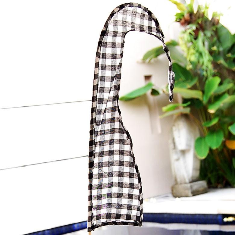 アジアン雑貨 カラフルで形のかわいいウングルウングル 旗 ブラック×ホワイト アジア工房 10234 | ブランド登録なし