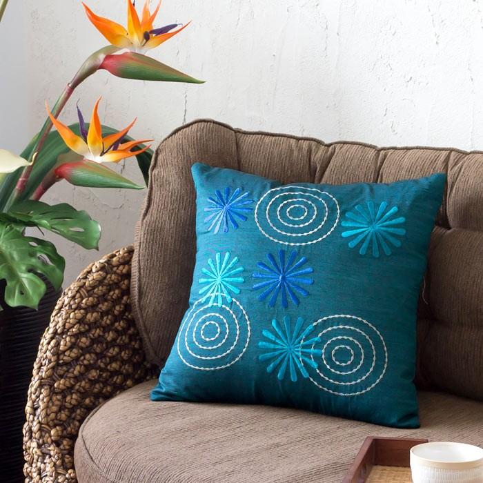 クッションカバー 40×40cm アジアン おしゃれ 正方形 刺繍 椅子 クッション モダン アジアン雑貨 バリ雑貨 ブルー 青 アジア工房 10271 | ブランド登録なし | 03