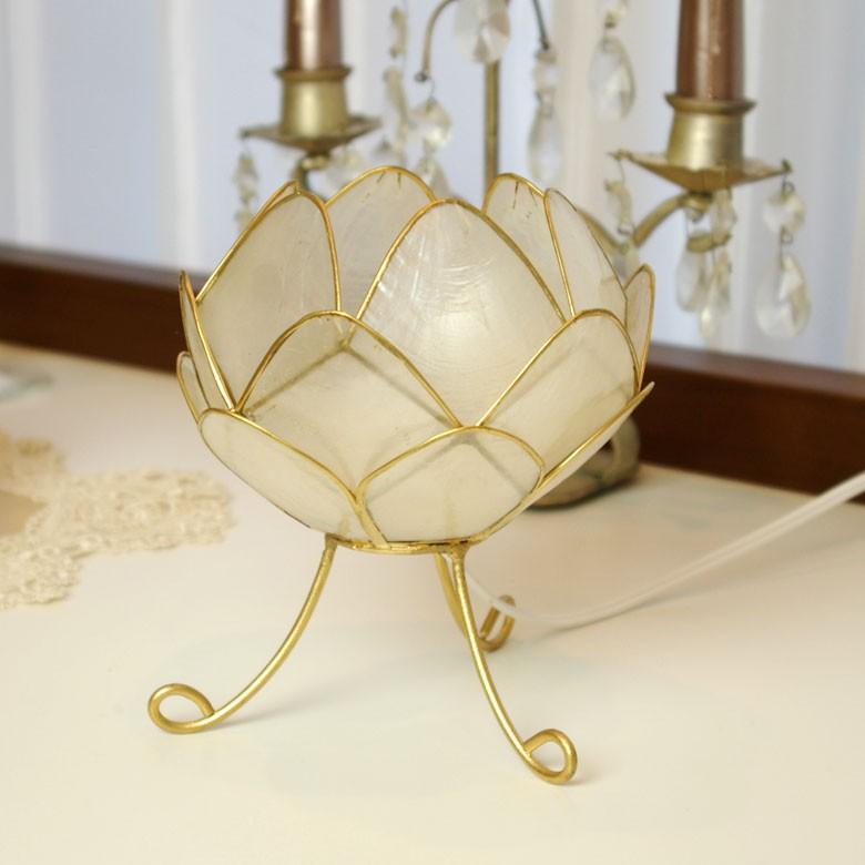 アジアン雑貨 蓮をモチーフにしたカピスシェルのフラワーランプ アジア工房 10290 | ELEMENTS（インテリア） | 03