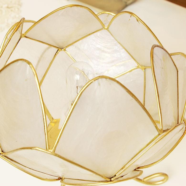 アジアン雑貨 蓮をモチーフにしたカピスシェルのフラワーランプ アジア工房 10290 | ELEMENTS（インテリア） | 06