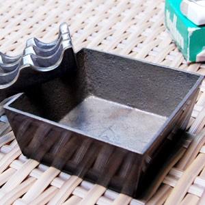 波型デザインのブロンズ製灰皿 10328 | ブランド登録なし | 01