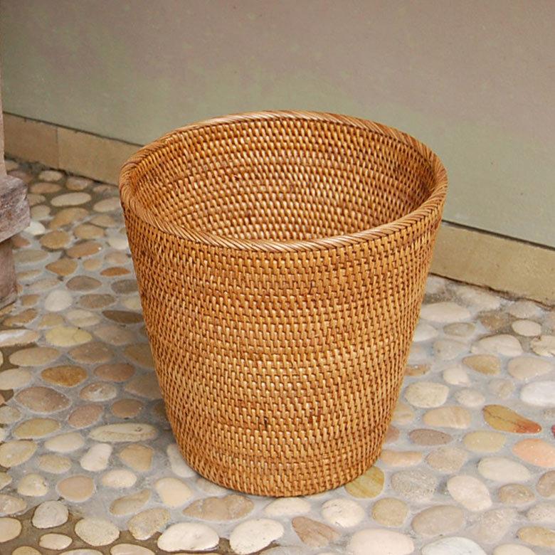 ラタンで編まれた丸いバスケット 丸形 円形 丸い 見えない ダストボックス くずかご ダストボックス ごみばこ 鉢カバー 縦型 アジアン 10687 | ブランド登録なし