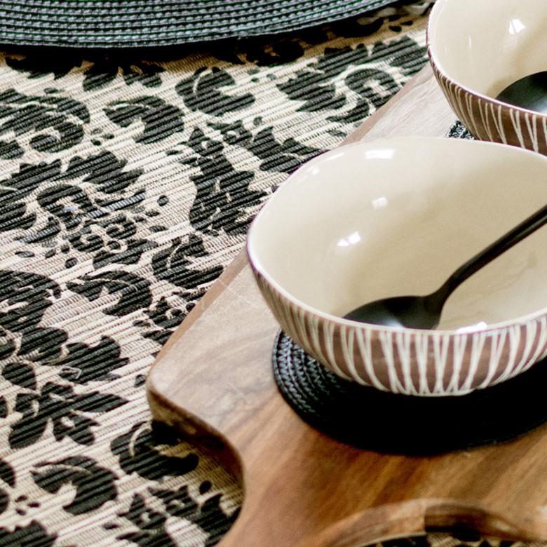 テーブルランナー テーブルセンター 布 タペストリー クロス ファブリック ウォーターヒヤシンス製 ブラック×ナチュラル アジア工房 10824 | ブランド登録なし | 01