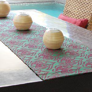 テーブルランナー ウォーターヒヤシンス製 ターコイズ×ピンク アジア工房 10827 | ブランド登録なし