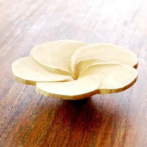 プルメリアの花びらをモチーフにした木製アロマフラワー Aタイプ アジア工房 10891 | ブランド登録なし | 01