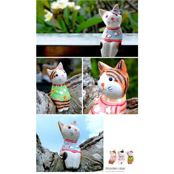 ちょこんとお座りする三毛猫バリネコの木彫りオブジェ 3柄展開 アジア工房 1153 | ブランド登録なし | 01