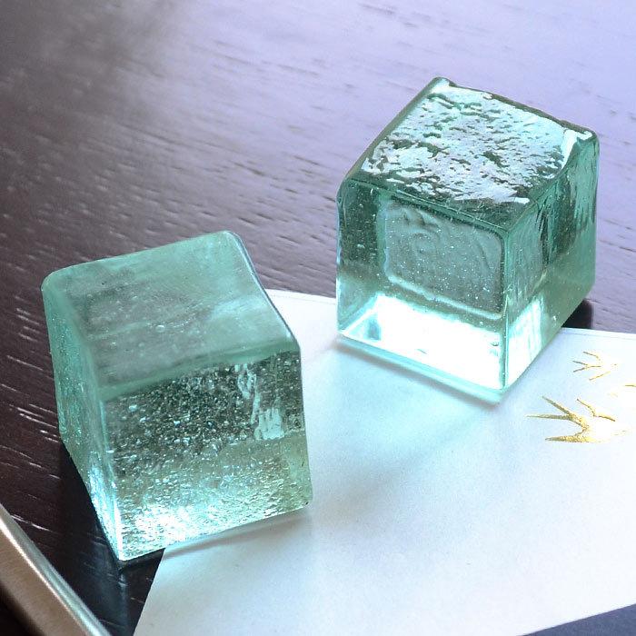 ガラスのキュービックオブジェ ガラスキューブ ガラスブロック 置き物 