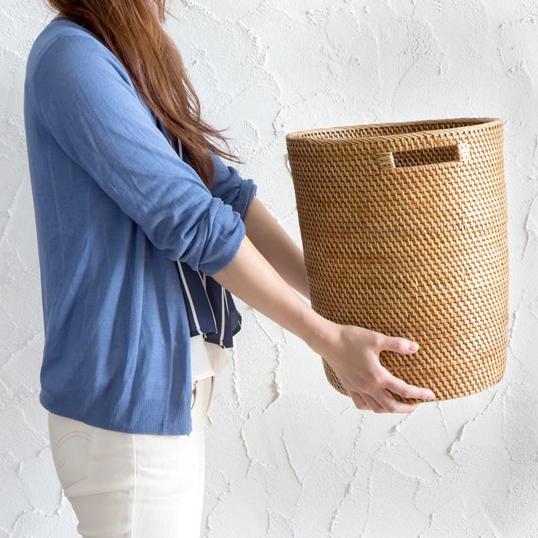 ゴミ箱 ごみ箱 ダストボックス おしゃれ 天然素材 ラタン製 プランターカバー バスケット かご ナチュラル ハンドル付き 丸型 円形 持ち手 アジア工房 12845a | ELEMENTS（インテリア） | 05