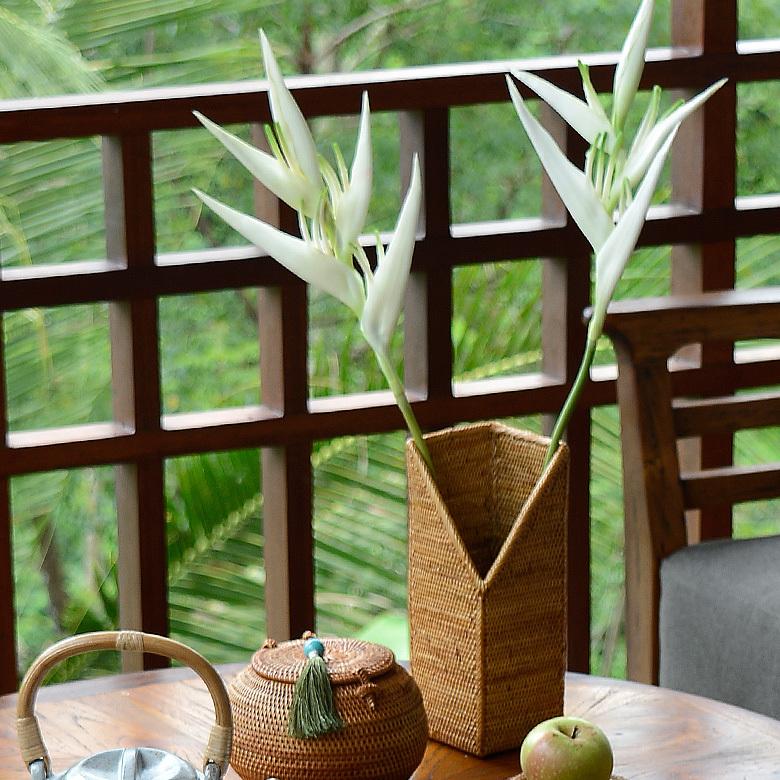 花瓶 フラワーベース 大きい カトラリースタンド アタ製 天然素材 ナチュラル アジアンインテリア アジア雑貨 13310 | ブランド登録なし | 01