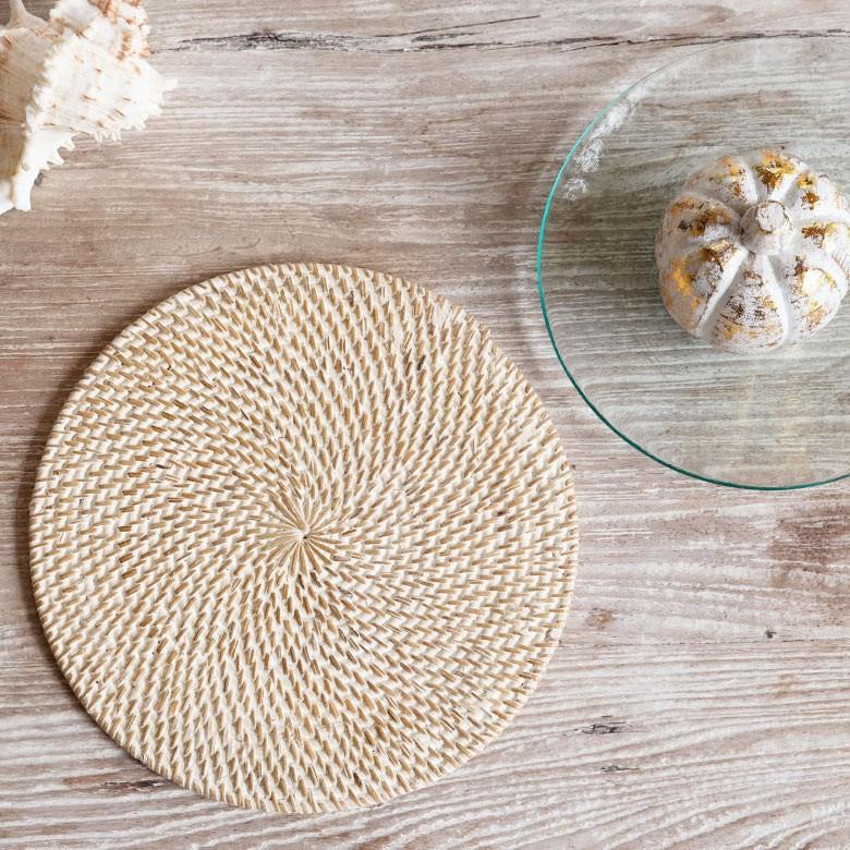 ランチョンマット ラタン製 ホワイトウォッシュ 丸形 プレイスマット キッチン雑貨  テーブルコーディネート テーブルマット アジアン雑貨 カフェ風 13472 | ブランド登録なし | 10