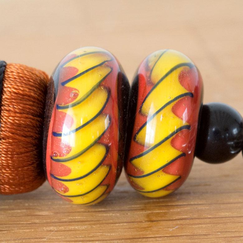 バッグチャーム とんぼ玉付き キーホルダー ハンドメイド