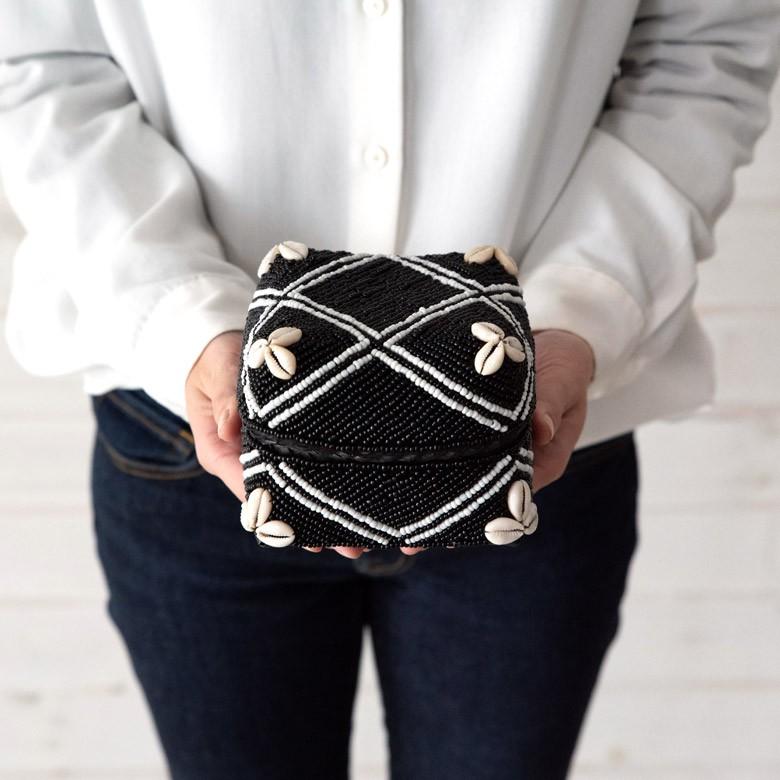 小物入れ 蓋つき ビーズ製 バスケット 収納 ダイヤ柄 アジアン雑貨 Sサイズ アクセサリーボックス ソカシ フタ付きケース ブラック おしゃれ 13533-s | ブランド登録なし | 03