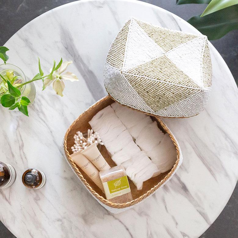 小物入れ 蓋つき ビーズ製 バスケット 収納 ダイヤ柄 アジアン雑貨 Lサイズ アクセサリーボックス ソカシ フタ付きケース ホワイト おしゃれ 13535-l | ブランド登録なし | 15