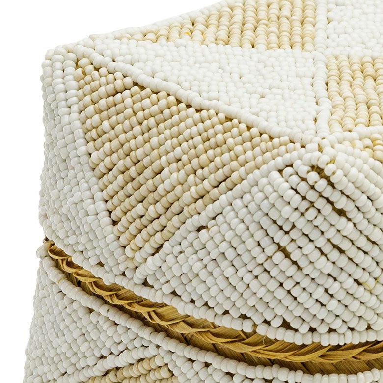 小物入れ 蓋つき ビーズ製 バスケット Sサイズ 収納 ダイヤ柄 アジアン雑貨 アクセサリーボックス ソカシ フタ付きケース ホワイト おしゃれ 13535-s | ブランド登録なし | 01