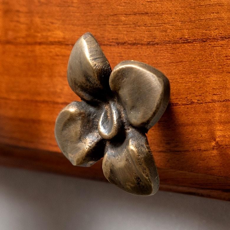 取っ手 ドアノブ 真鍮製 オーキッド型 欄の花 幅5cm 高さ5cm アンティーク風 つまみ Diy 付け替え 引き出し 家具 ハンドル 真鍮ノブ アジア工房 Elements 通販 Paypayモール