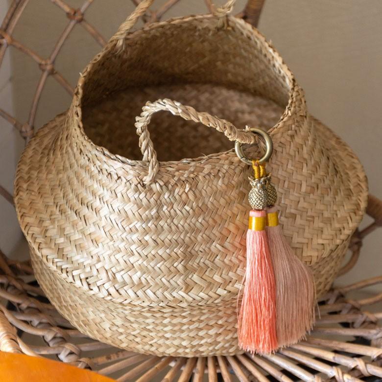 バッグチャーム キーホルダー ハンドメイド タッセル フリンジ チャーム ストラップ パーツ アンティーク パイナップルモチーフ  キーチャーム 13816 | ブランド登録なし | 13