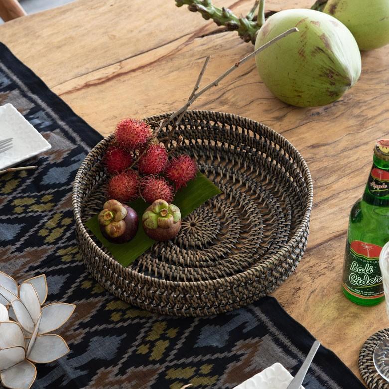 トレイ ラタン製 円形 かごバスケット デコレーショントレイ フルーツバスケット 小物収納 かご 小物入れ 籐 アジアン雑貨 13827 | ELEMENTS（インテリア） | 10