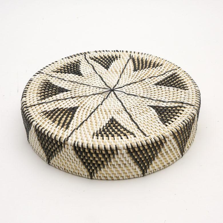 トレー ラウンドトレイ デコレーショントレイ ラタン製 籐 果物かご 丸型 小物入れ 収納 バリ雑貨 おしゃれ アジアン 13832 | ブランド登録なし | 10