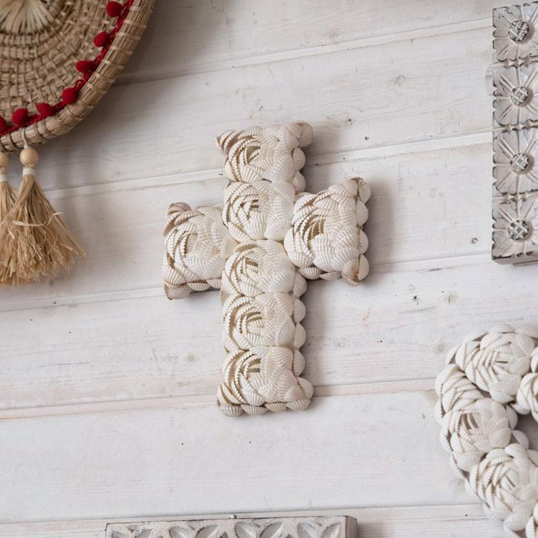 インテリア雑貨 アジアン雑貨 バリ おしゃれ シェル 貝殻 BOHOスタイル ディスプレイ クロス 天然 オーナメントフック付き ホワイト 飾り 壁飾り 13840 | ブランド登録なし | 10