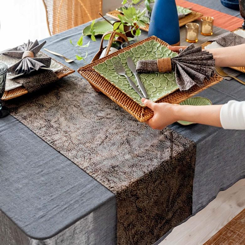 テーブルランナー バティック 布 さらさ 更紗 インドネシア バリ 約35×143 テーブル クロス ライナー 手染め ろうけつ染め マルチクロス タペストリー 13851 | ブランド登録なし | 21